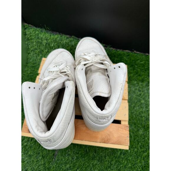 Nike Air Python - White- Size 10.5M - Picture 10 of 10